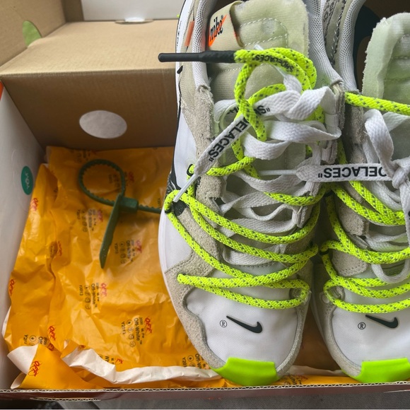 W ZoomTerra Kiger 5 off white sneakers - Picture 4 of 9